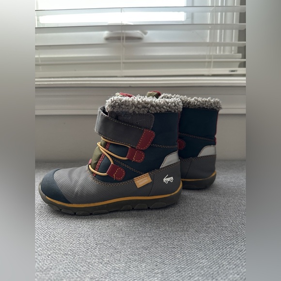 See Kai Run Gilman Waterproof Insulated Boots - Picture 2 of 6